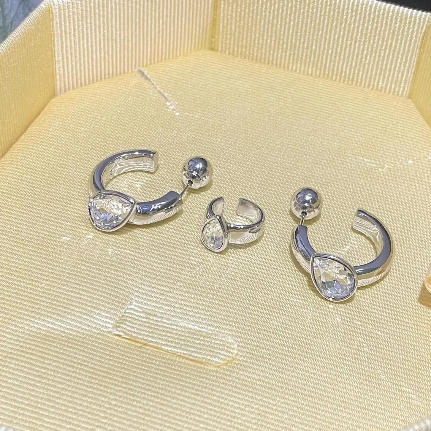 Luxury Crystal Jewelry Set – Elegant Charm Collection for Women